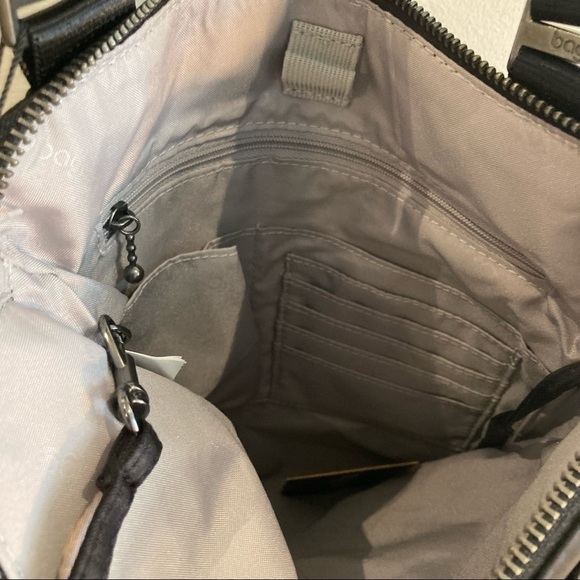 BAGGALLINI Hanover Crossbody Bag With Little  Pouch Wristlet NWT - Picture 8 of 14